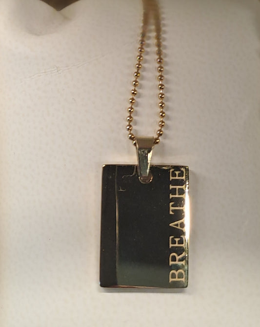 Budskapshalsband Breathe