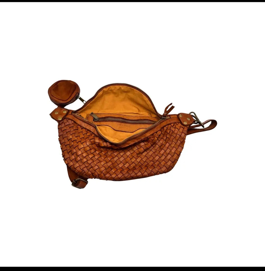 Ambra – handgjord italiensk läderväska