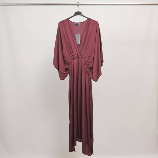 Draperad långklänning med fladdermusärmar färg Plommon