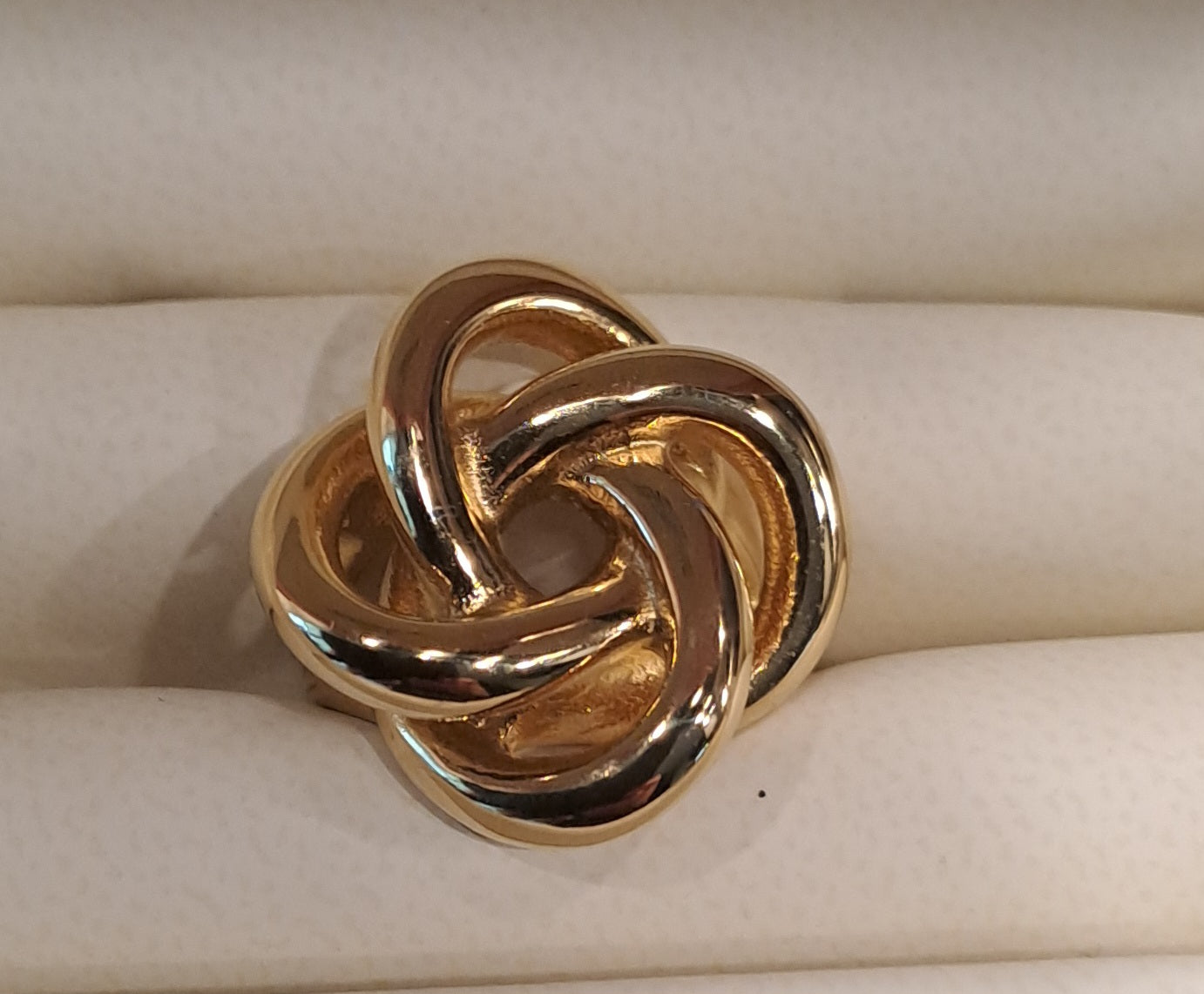 Eternity Circle of Trust ring i 18K guldpläterat rostfritt stål (PVD) Vattensäker